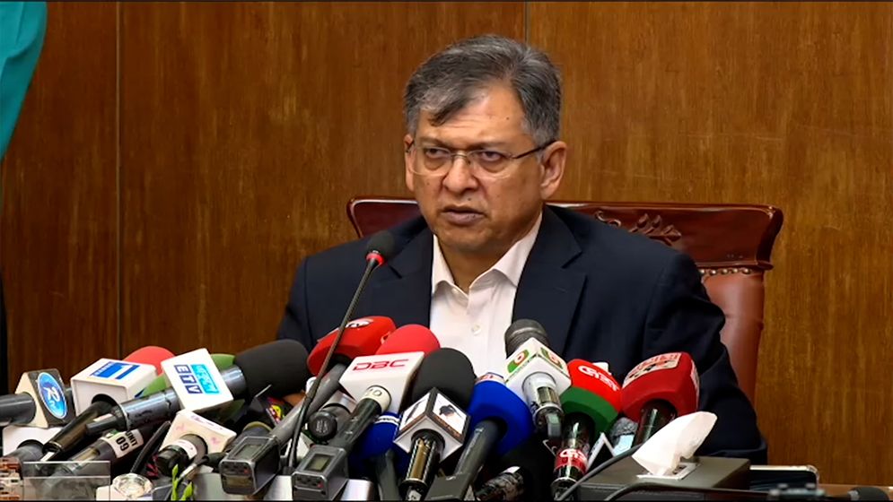শেখ হাসিনাকে আইনি প্রক্রিয়ায় দেশে ফিরিয়ে আনতে চায় সরকার: স্ব
