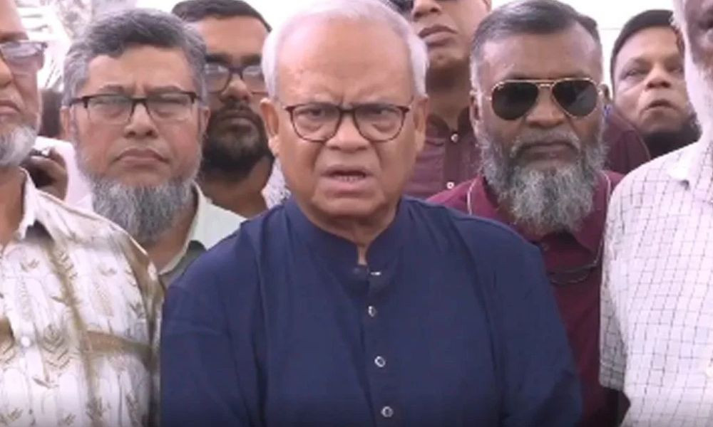 সরকারকে ব্যর্থ করতে একটি দল চক্রান্ত চালিয়ে যাচ্ছে: রিজভী