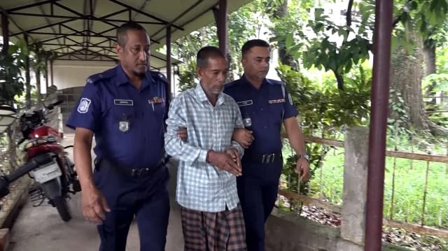 অন্যকে ফাঁসাতে মেয়েকে গলা কেটে হত্যা, মায়ের মামলায় বাবার মৃত